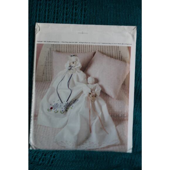 McCalls 6608 Sewing pattern Angel dolls 25in 11 in 9 in pillow case doll - Picture 3 of 3